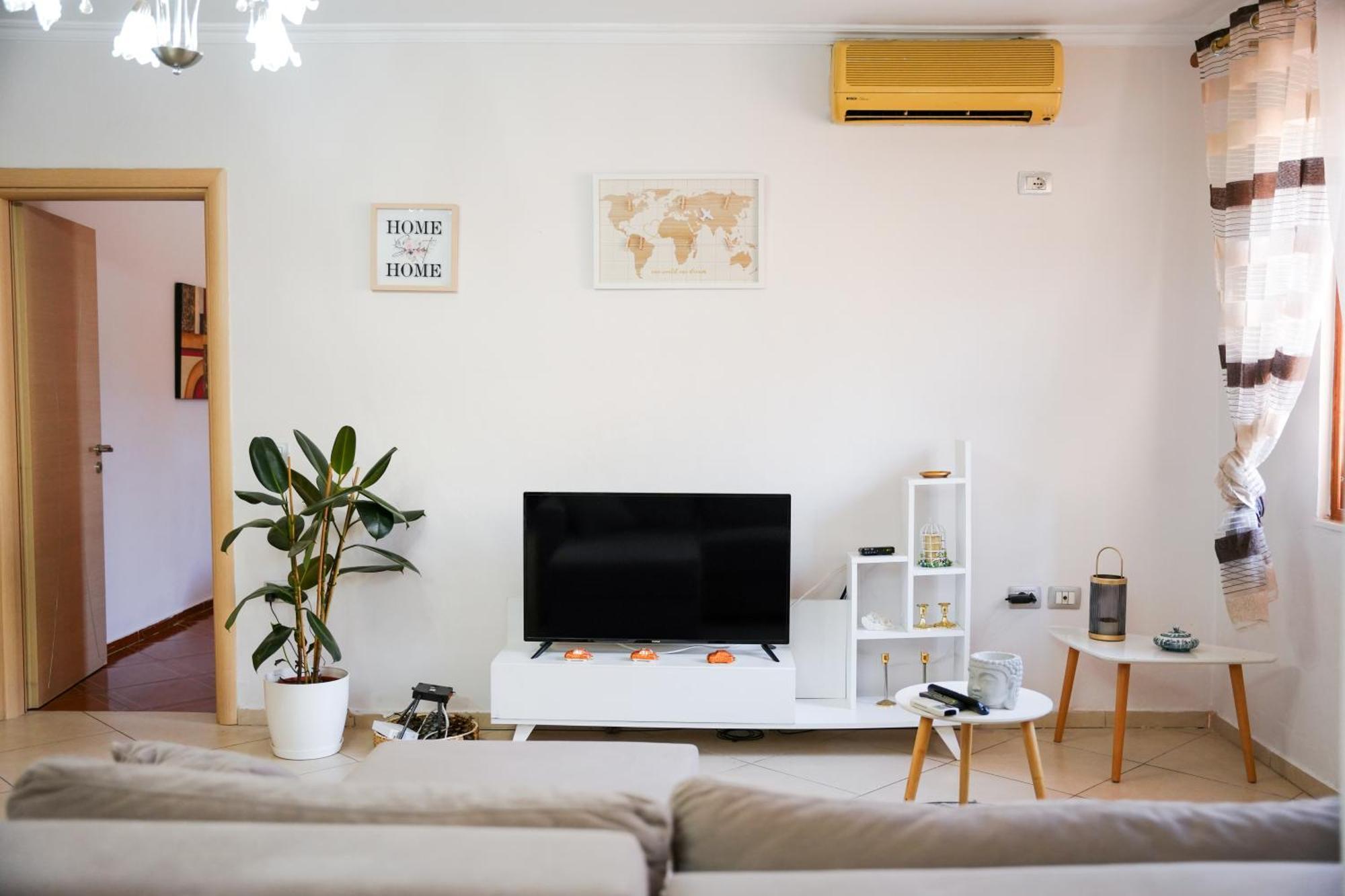Tirana Centre Lions Gate 1 Apartment Екстер'єр фото