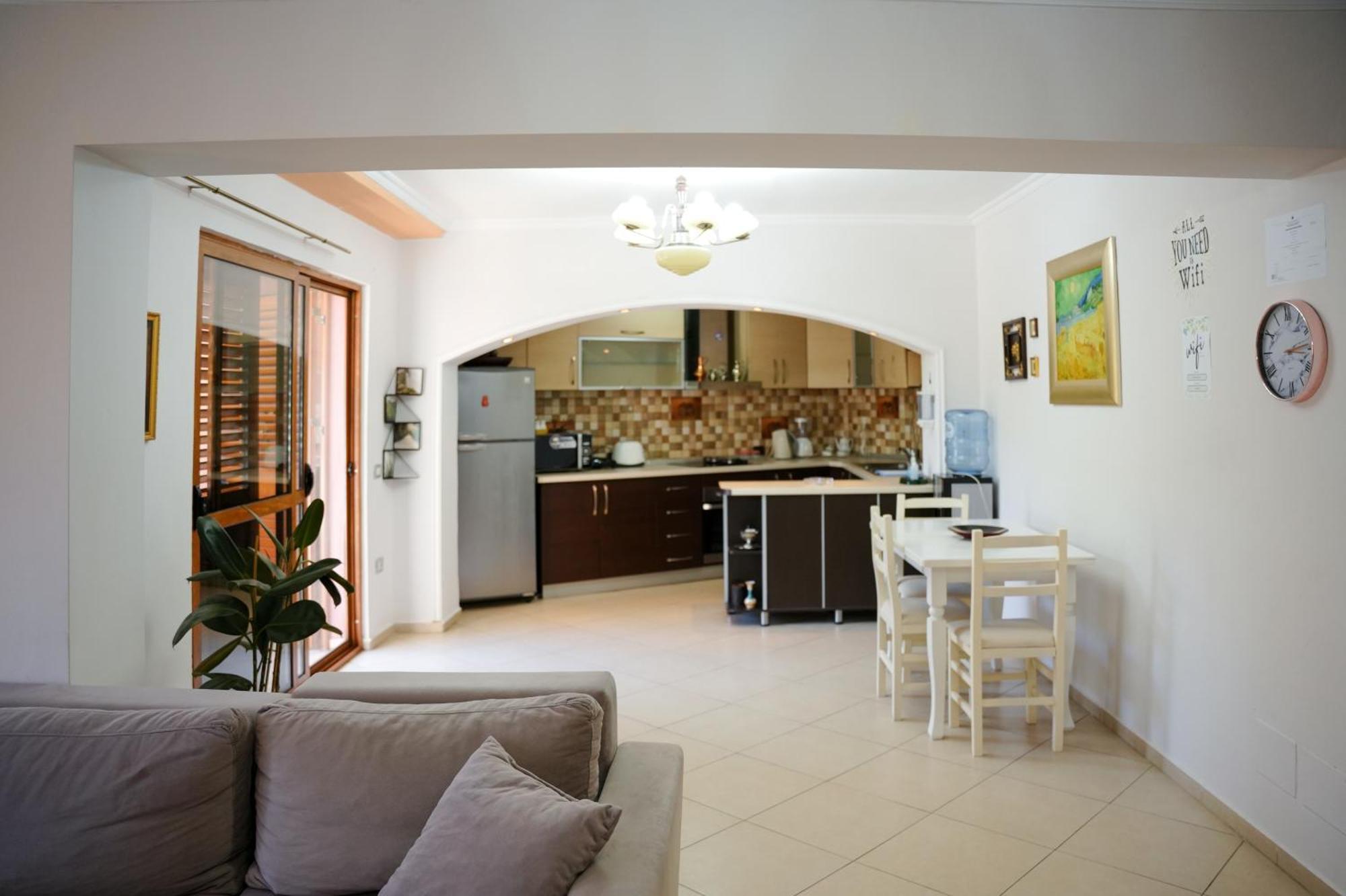 Tirana Centre Lions Gate 1 Apartment Екстер'єр фото
