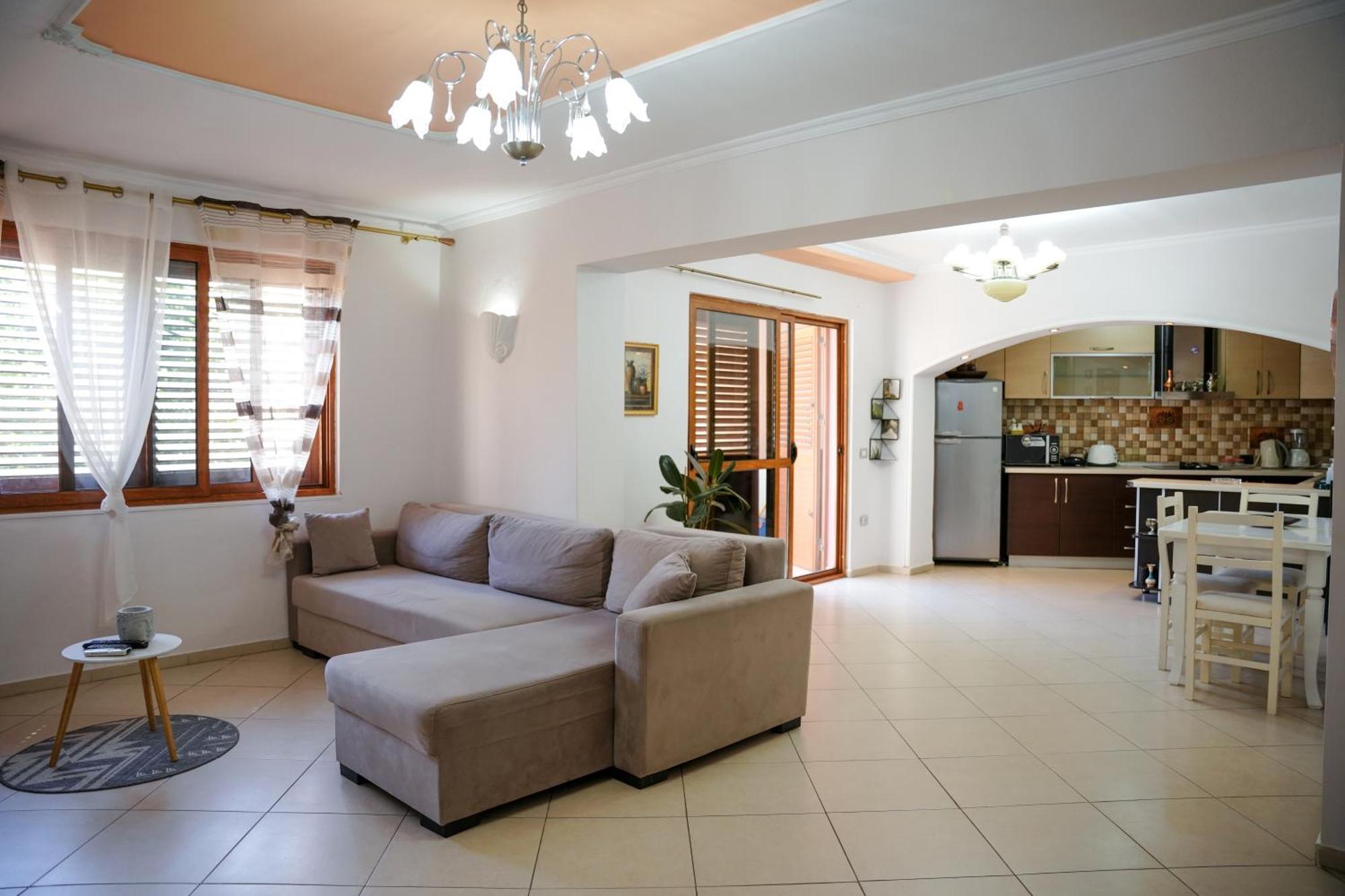 Tirana Centre Lions Gate 1 Apartment Екстер'єр фото
