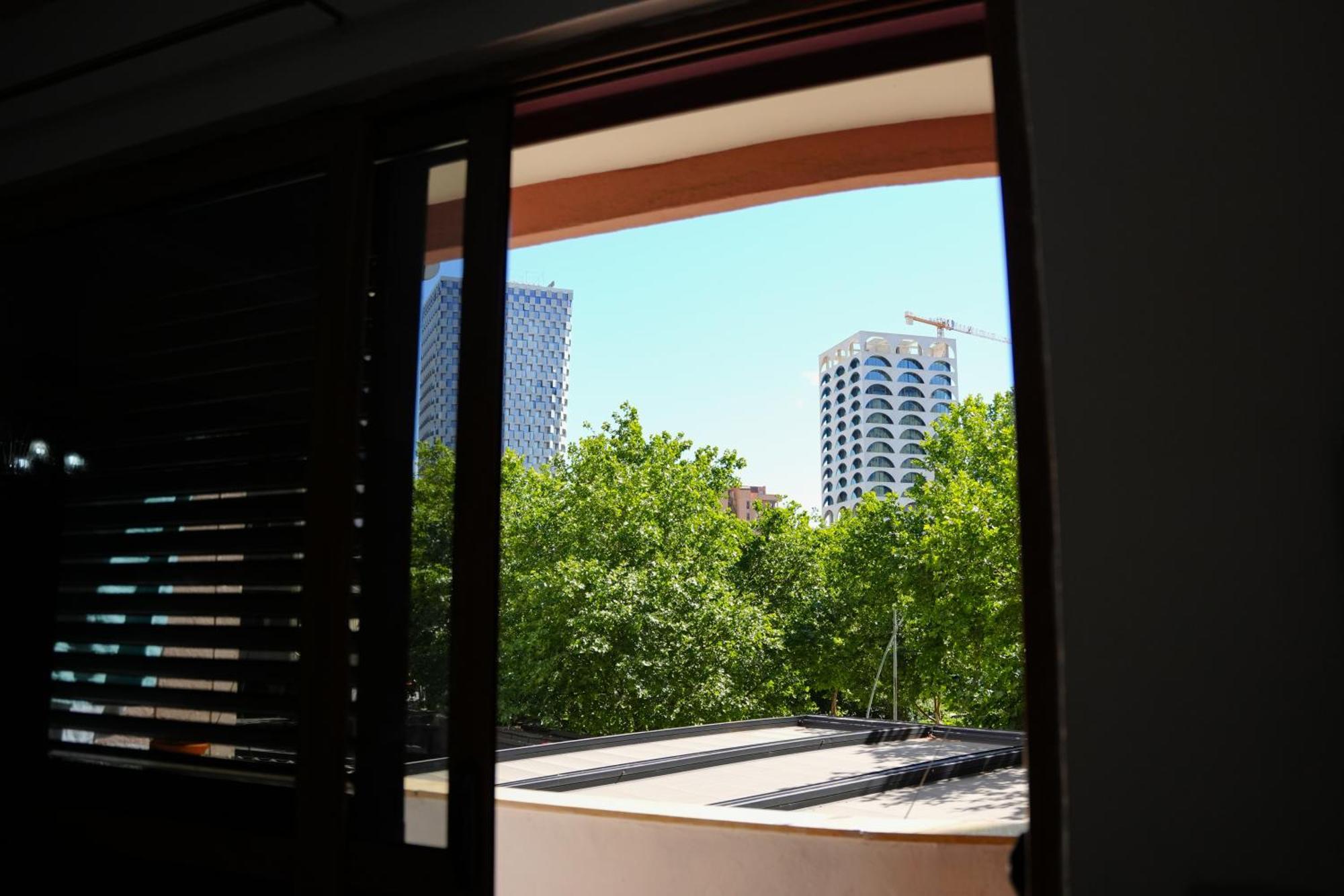 Tirana Centre Lions Gate 1 Apartment Екстер'єр фото